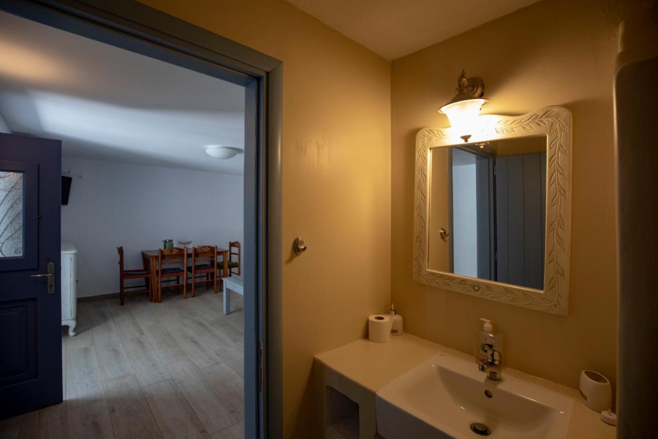 Thea Menetes Apartment Menetai Exterior photo
